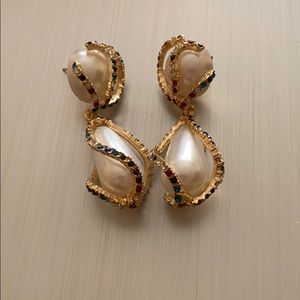 Multi color crystal pearl earrings
